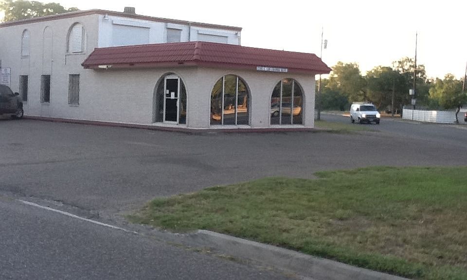 1st image of 2205 E Los Ebanos Blvd