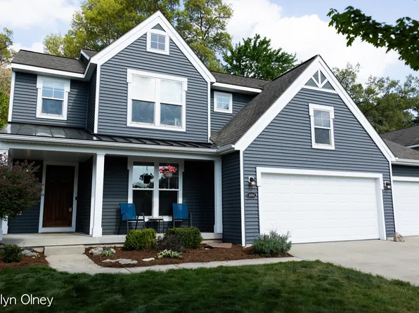 16894 Arbor Way Dr, Nunica, MI 49448