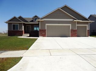 2114 S Michelle St, Wichita, KS 67207