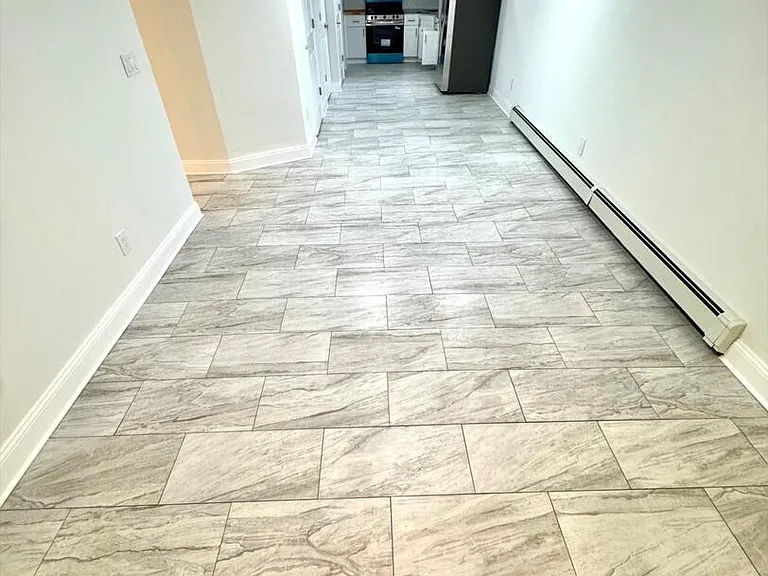 Kayron Dr — Photo 6