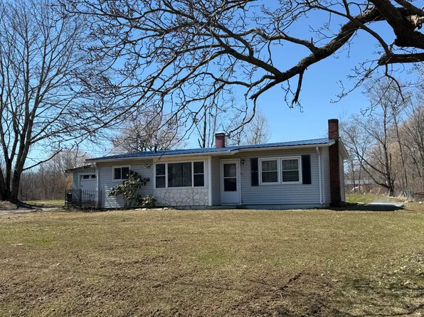 40 Lake View Drive, Rockland, ME 04841