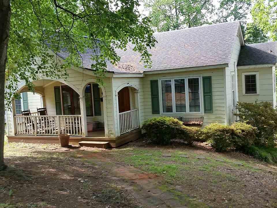1st image of 12 N Park Dr