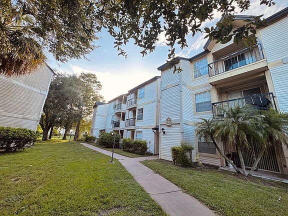 4th image of 1972 Lake Atriums Cir APT 183