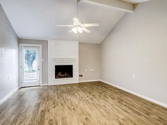 4th image of 612 Wisconsin St