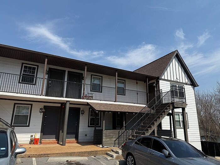 APT-016 ベジット Ridgewood Apartments - 517 Veritas St Nashville TN (4 units