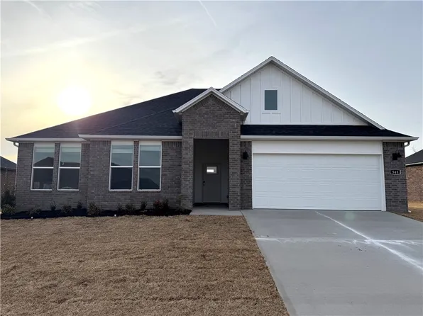 545 W Canada Dr, Farmington, AR 72730