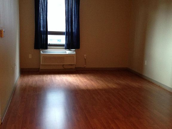 3rd image of 111 N 9th St Unit 319