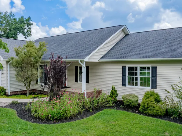 3907 Skyland Dr, Kingsport, TN 37664