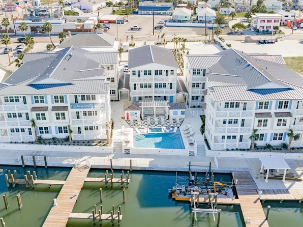 136 W Cotter Ave #2, Port Aransas, TX 78373