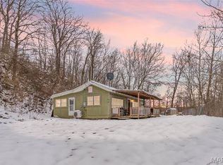 1763 Johnson Hollow Rd, Nebo, IL 62355