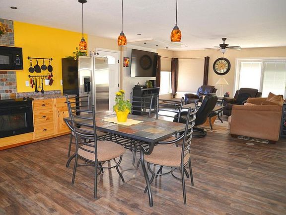 Front Door View/Well Lit