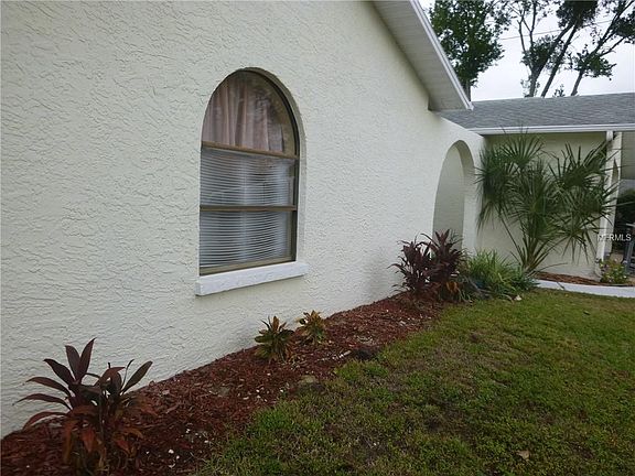 2nd image of 15933 Villa Dr