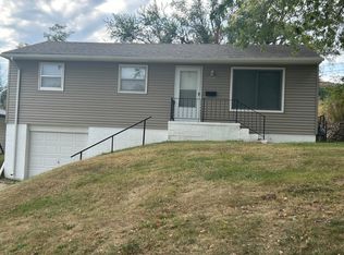 3933 Crown Point Ave, Omaha, NE 68111