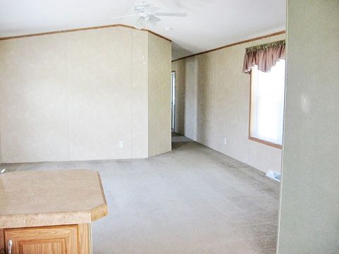 4th image of 38123 Ducharme Dr