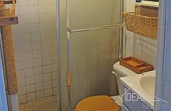 1st image of 325 Van Brunt St APT 3
