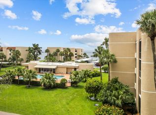17, Jensen Beach, FL 34957