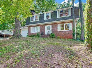 922 Hargett Ct, Stone Mountain, GA 30083