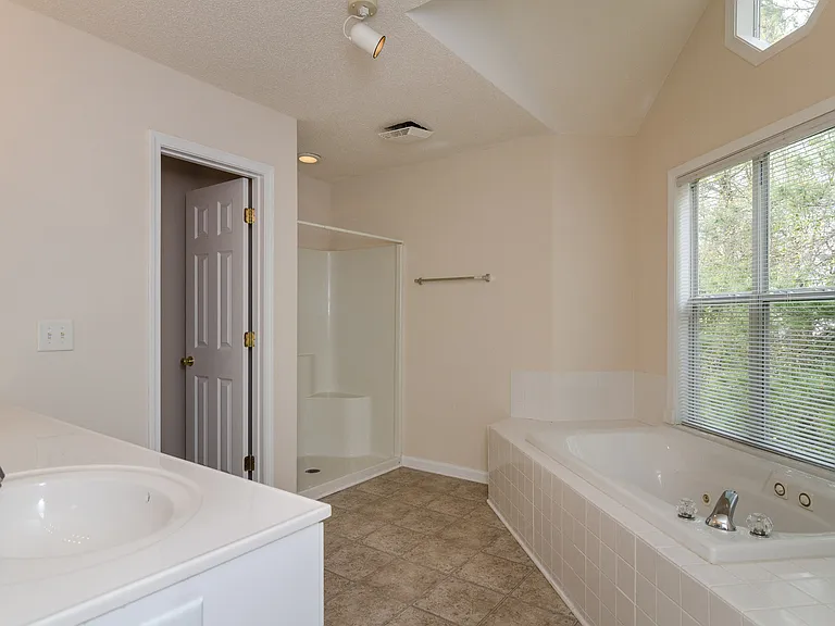 4140 Breezewood Dr #201 — Photo 13