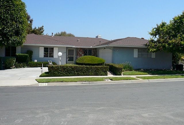 1st image of 6032 Lomond Dr