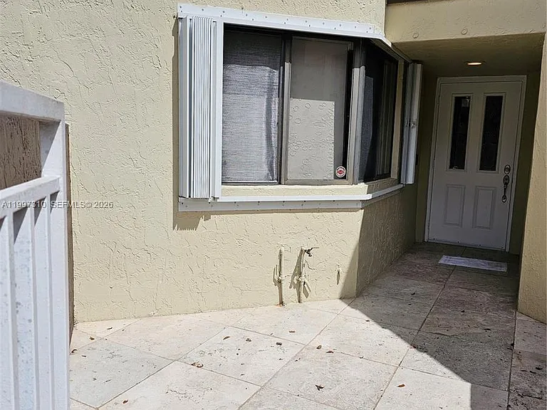 9781 SW 138th Ave #DB1R — Photo 3
