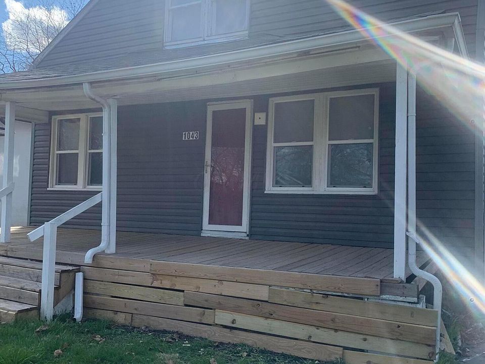1st image of 1043 Seymour Ave