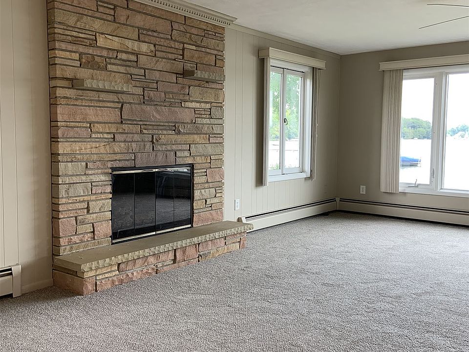1st image of 4587 W Shore Dr