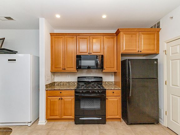 5th image of 339 Sophee Ln #1000