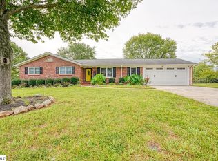114 Salado Ln, Mauldin, SC 29662