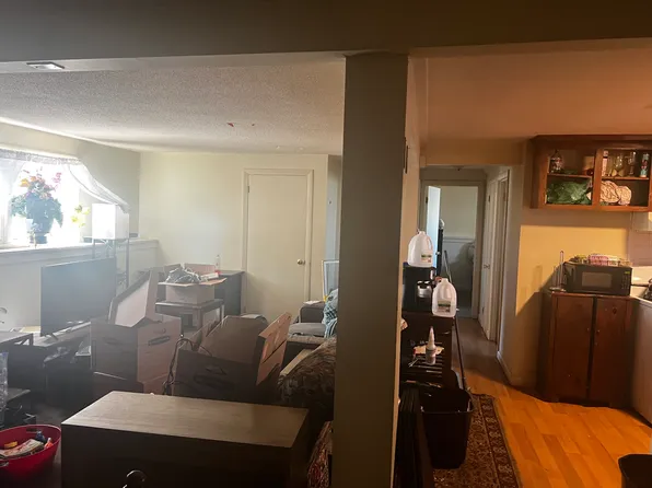 238 Oak Grove Ave, Fall River, MA