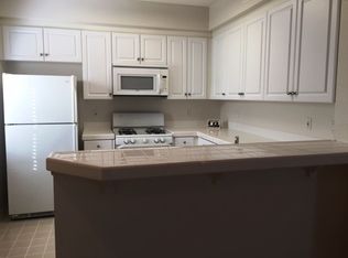 70 Palatine APT 425, Irvine, CA 92612