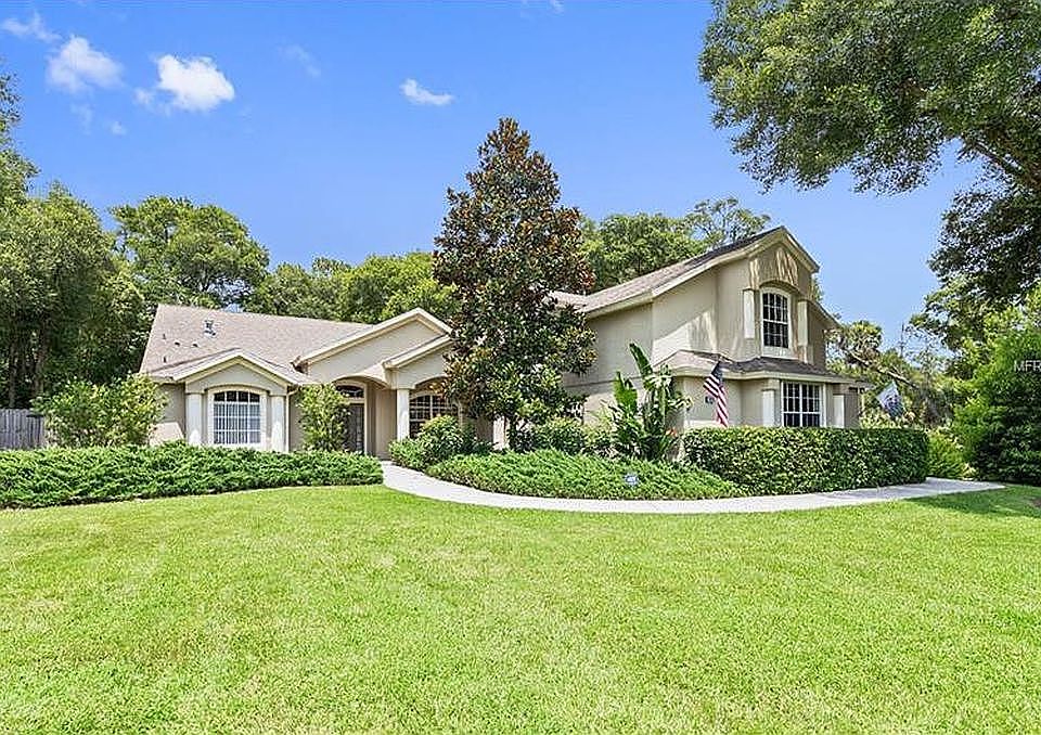 1st image of 1800 Glenwood Oaks Ln