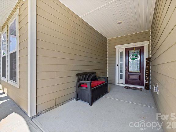 3rd image of 3199 Windhaven Ln