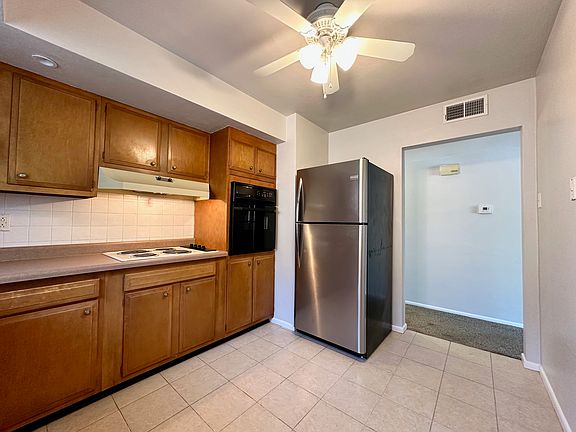 5th image of 1-4252 Fatima Dr