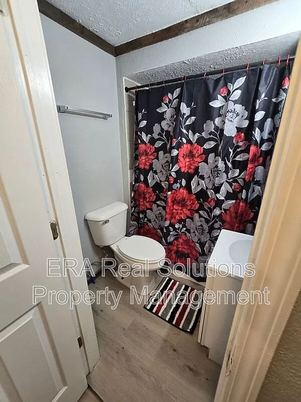 1 bed, 1.0 bath, 500 sqft, $975 — Photo 4