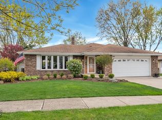 7805 Palm Dr, Orland Park, IL