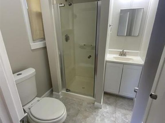 3rd image of 28 Martel St Floor 2