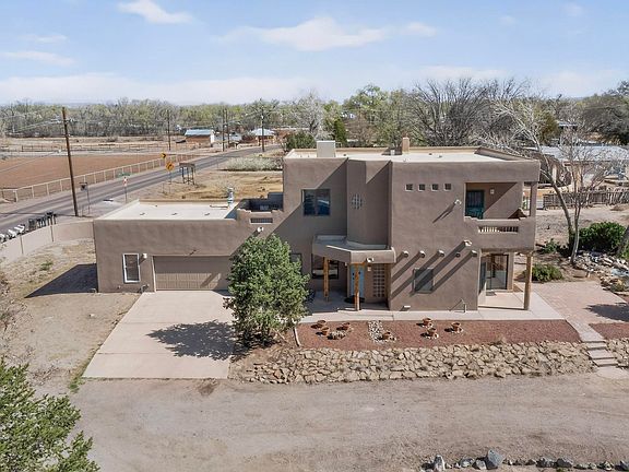 3rd image of 5566 Corrales Rd