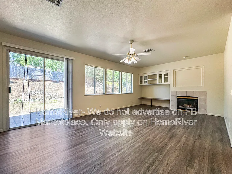 2128 Topham Ct — Photo 9