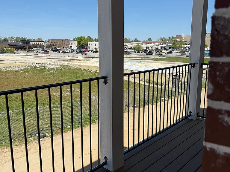 69 S Cedar Ave — Photo 12