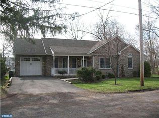 118 N Penrose St, Quakertown, PA 18951