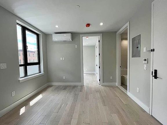 3rd image of 505 Grand St APT 4B