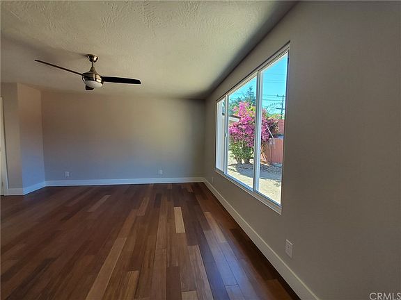 4th image of 294 Craig Way