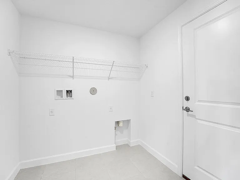 6394 NW Windwood Way — Photo 19