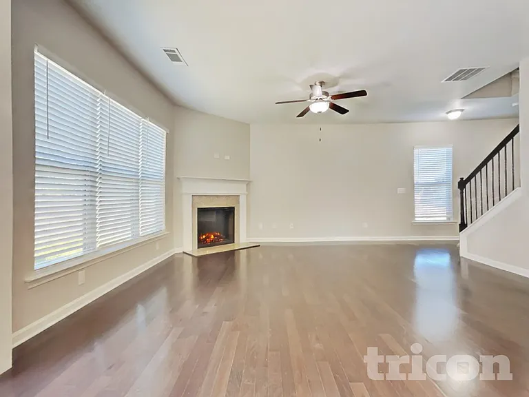 1566 Charcoal Ives Rd — Photo 2