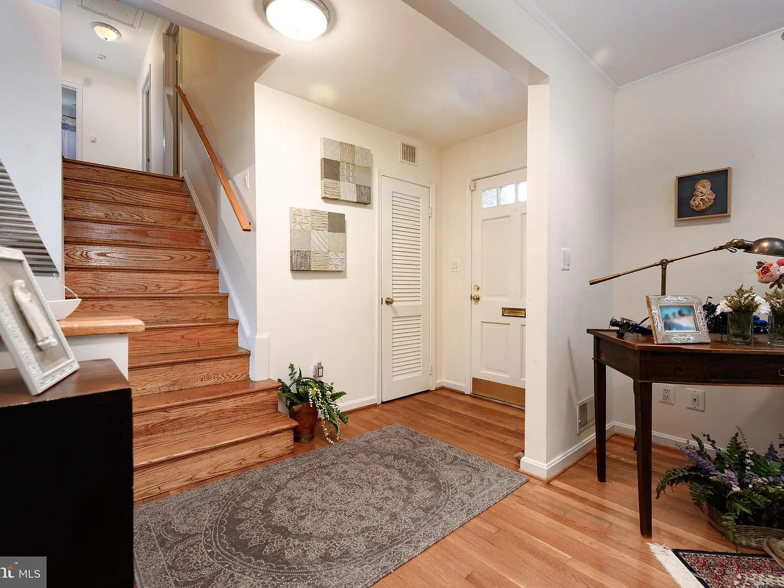 5 bed, 3200 sqft, $5,250 — Photo 4