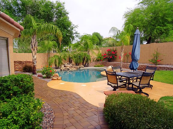 5th image of 1183 W Wildhorse Dr