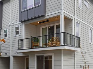 13730 Manor Way #F1, Lynnwood, WA