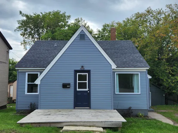 610 N Lincoln Dr, Hancock, MI 49930
