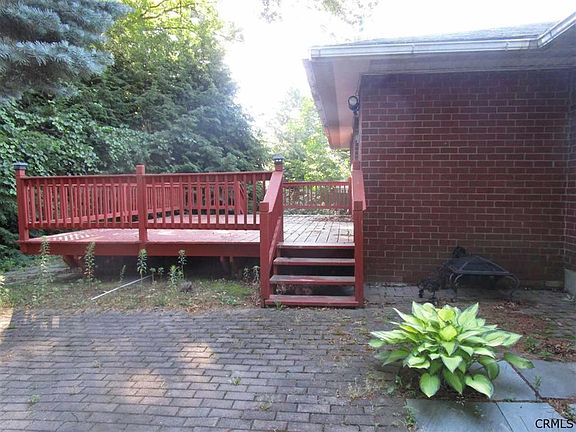 5th image of 30 Linden Ct