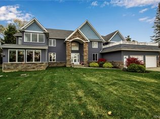 1505 W River Rd, Grand Island, NY 14072